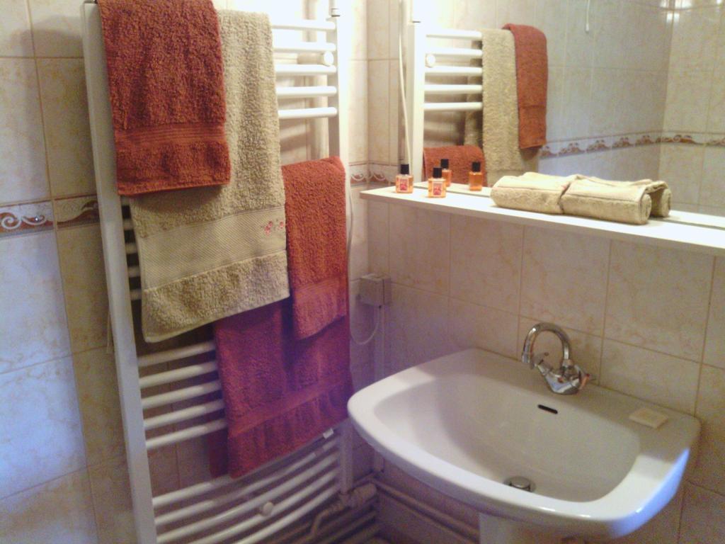 Manoir Du Val Harangt Mardilly Quarto foto